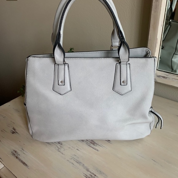 Pebbled leather gray hand bag with handles - Picture 2 of 11